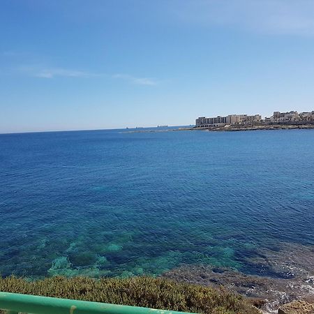 Large Apartment In Marsascala. Sleeps 6 マルサスカーラ エクステリア 写真
