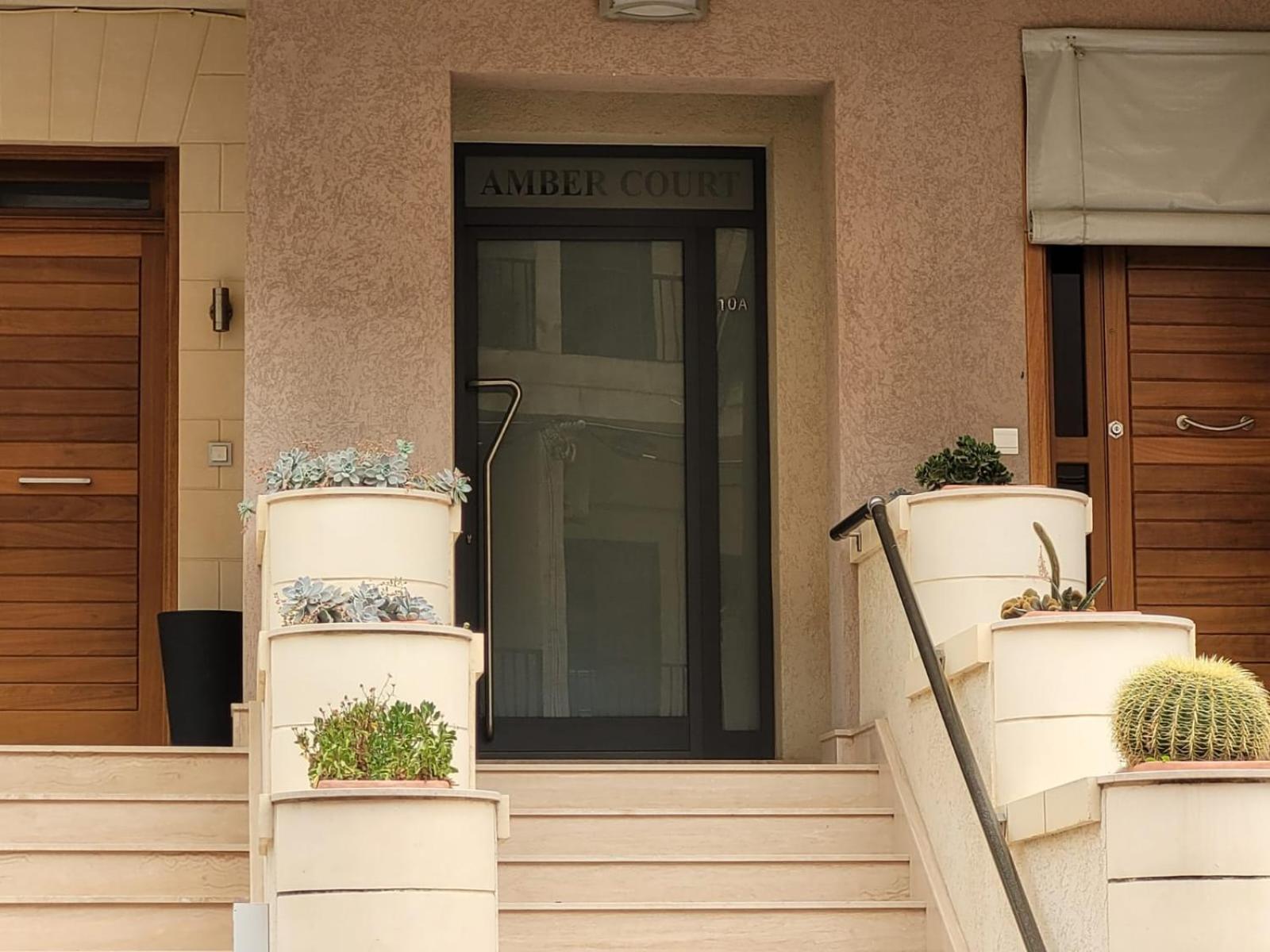 Large Apartment In Marsascala. Sleeps 6 マルサスカーラ エクステリア 写真