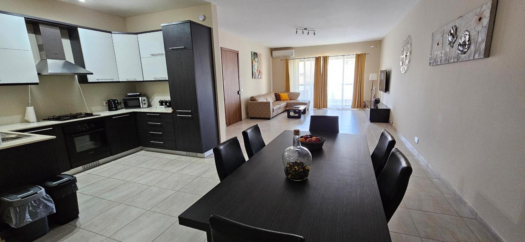 Large Apartment In Marsascala. Sleeps 6 マルサスカーラ エクステリア 写真