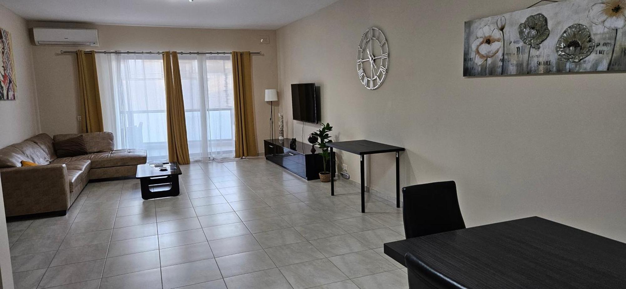 Large Apartment In Marsascala. Sleeps 6 マルサスカーラ エクステリア 写真